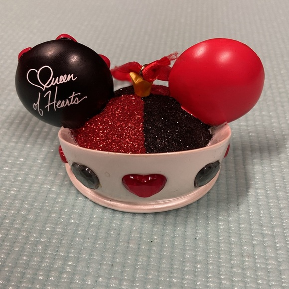 Disney ear series - queen of hearts - Picture 2 of 6